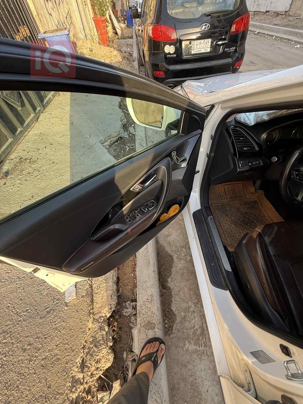 هیوندای ازێرا